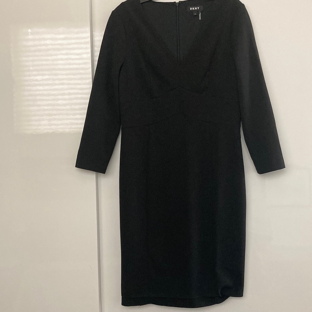 NWOT DKNY fitted sheath dress